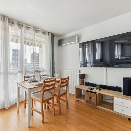 Chic And Comfortable Apart With Balcony Левалоа-Пере Екстериор снимка